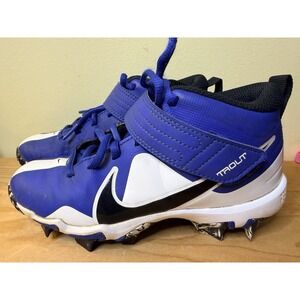 Nike Kids' Blue and White Cleats with Strap